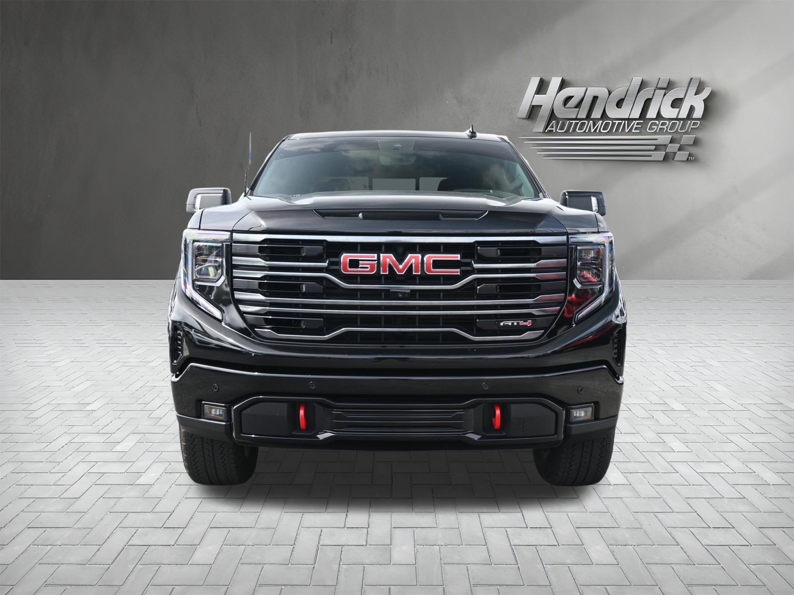 Used 2025 GMC Sierra 1500 AT4 w/ AT4 Premium Package AWD/4WD image 3
