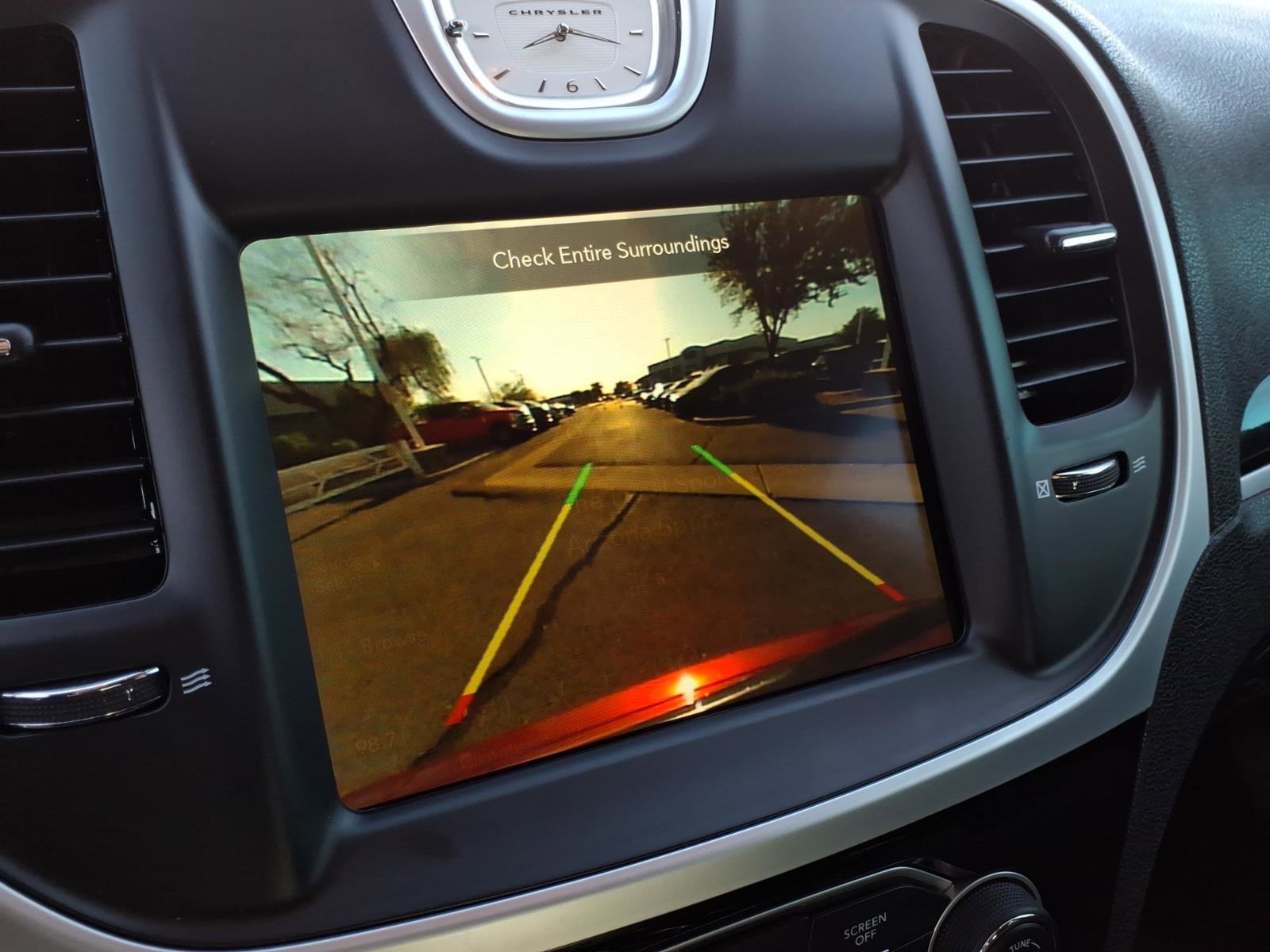 Used 2023 Chrysler 300 Touring w/ Sport Appearance Package image 20