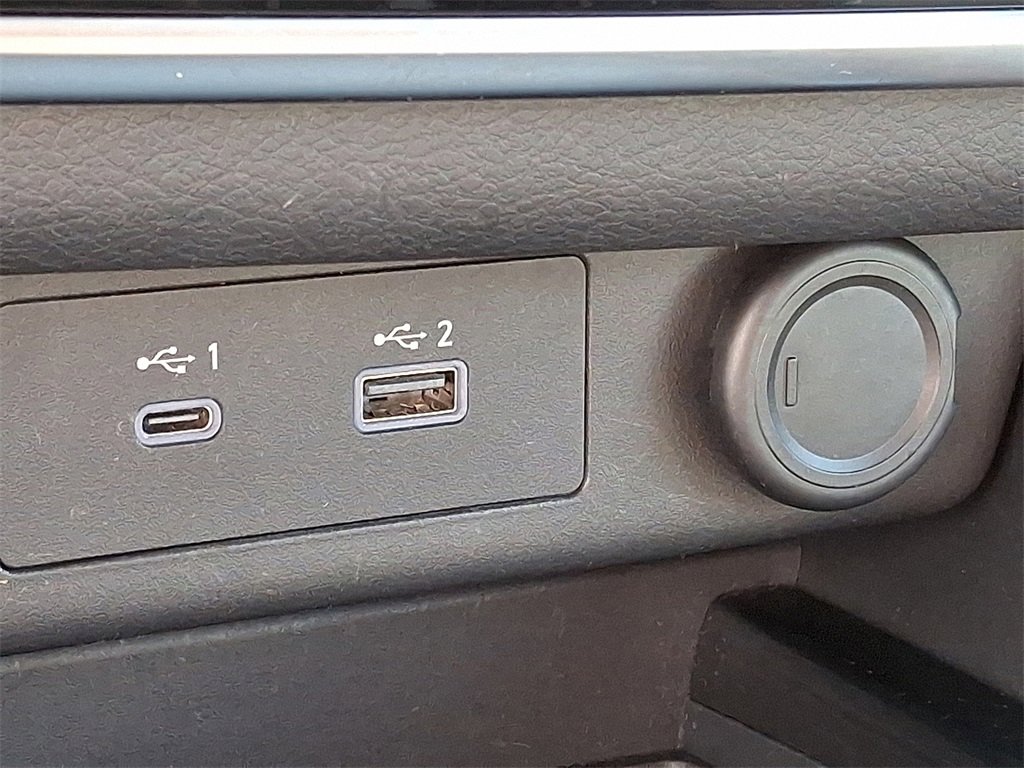 Used 2021 Nissan Rogue S image 25