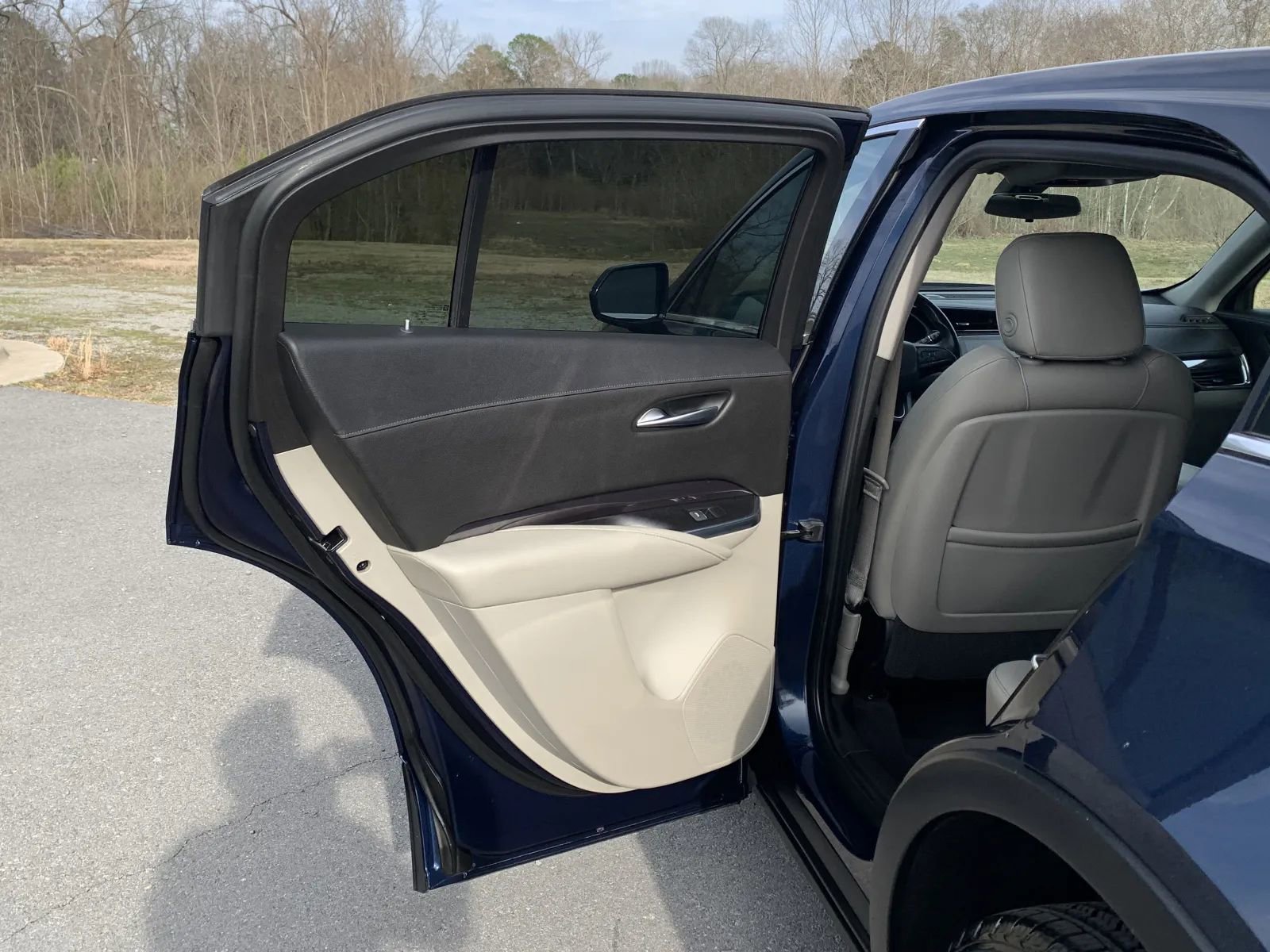 Used 2019 Cadillac XT4 Luxury image 24