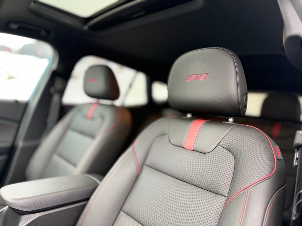 Used 2025 Chevrolet Trax RS w/ Sunroof Package image 15