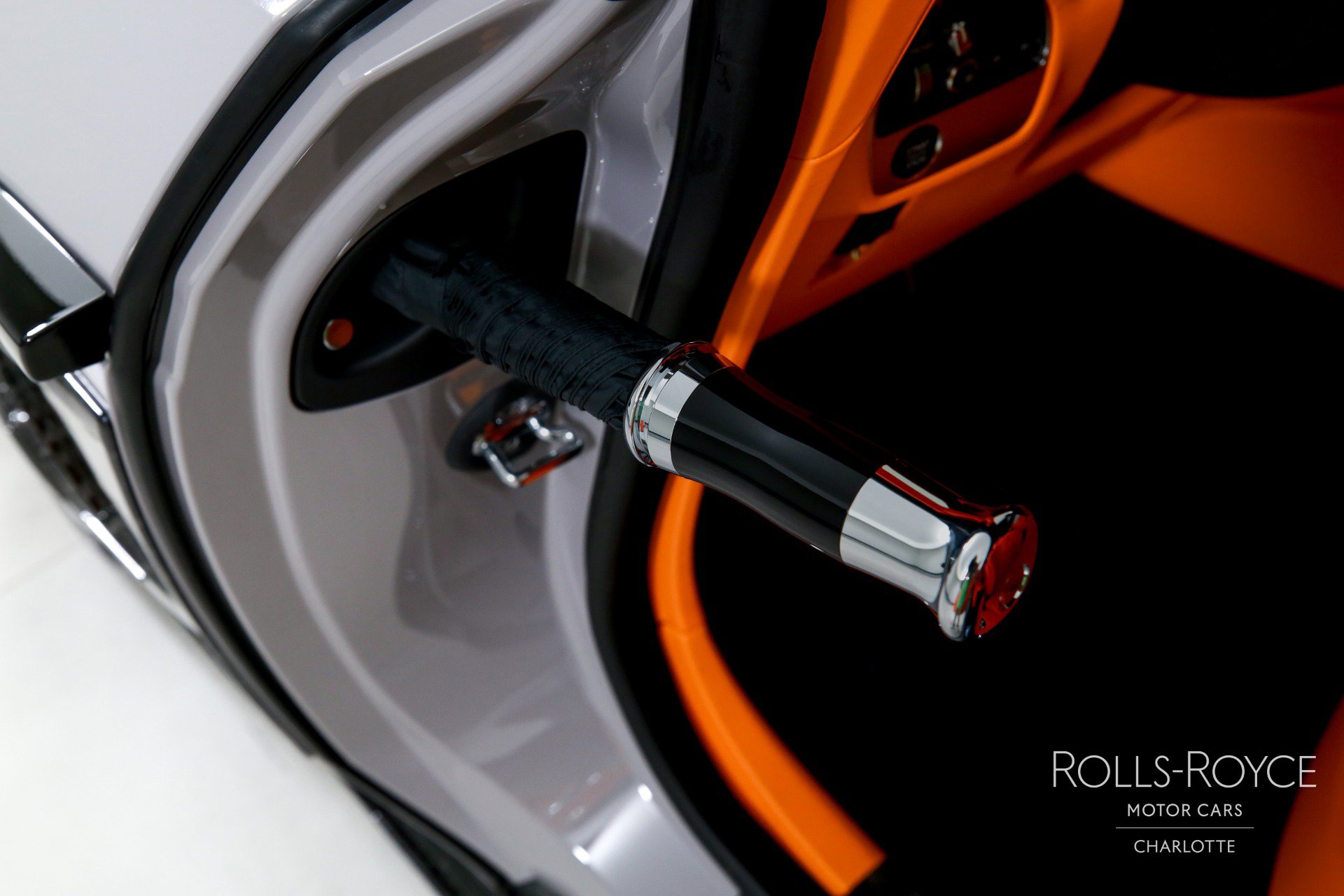 Used 2025 Rolls-Royce Spectre Black Badge w/ Spectre Enhancement Package image 17