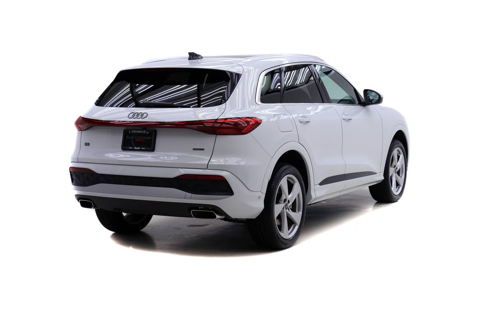 Certified 2025 Audi Q5 Premium Plus AWD/4WD image 4