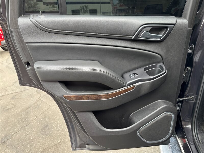 Used 2017 Chevrolet Tahoe LT w/ LT Signature Package RWD image 26