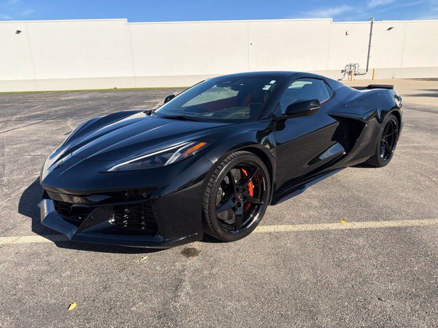 Used 2025 Chevrolet Corvette E-Ray w/ Stealth Interior Trim Package AWD/4WD image 1