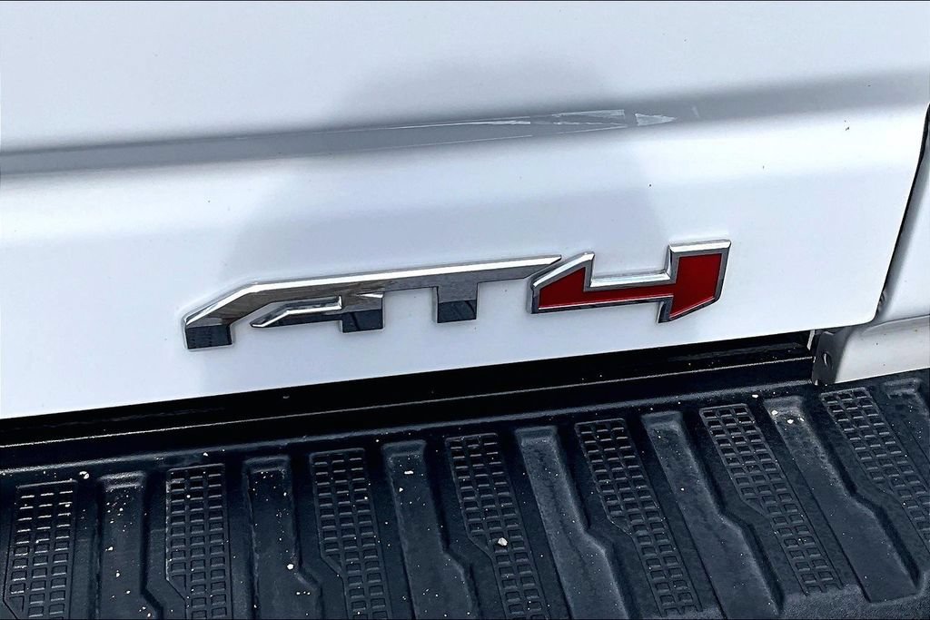 Used 2026 GMC Sierra 2500 AT4 w/ AT4 Premium Plus Package AWD/4WD image 25