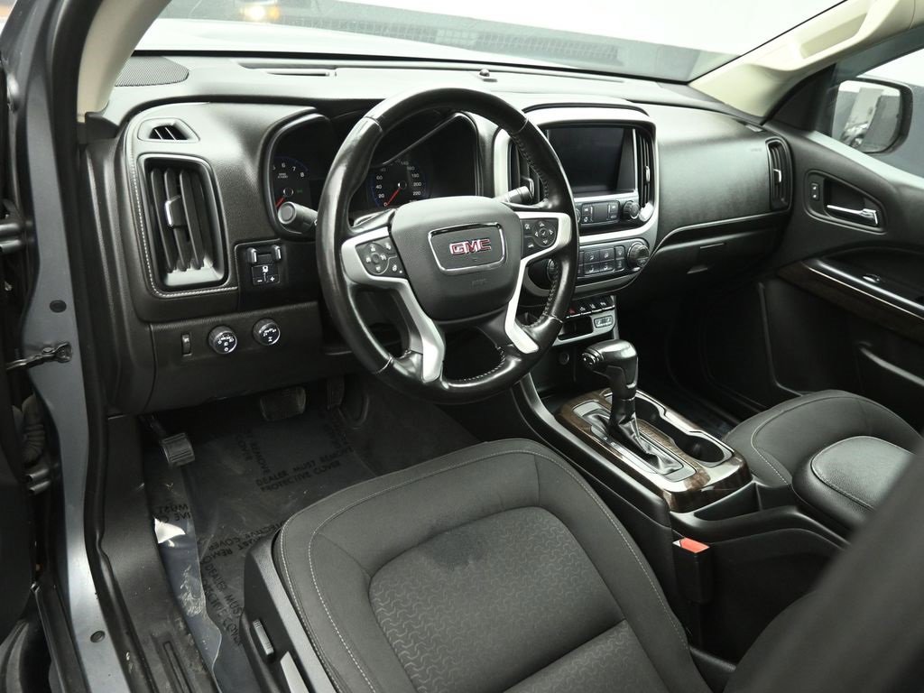 Used 2020 GMC Canyon SLE w/ Driver Alert Package image 9