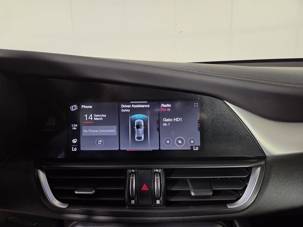 Used 2024 Alfa Romeo Giulia Veloce image 20