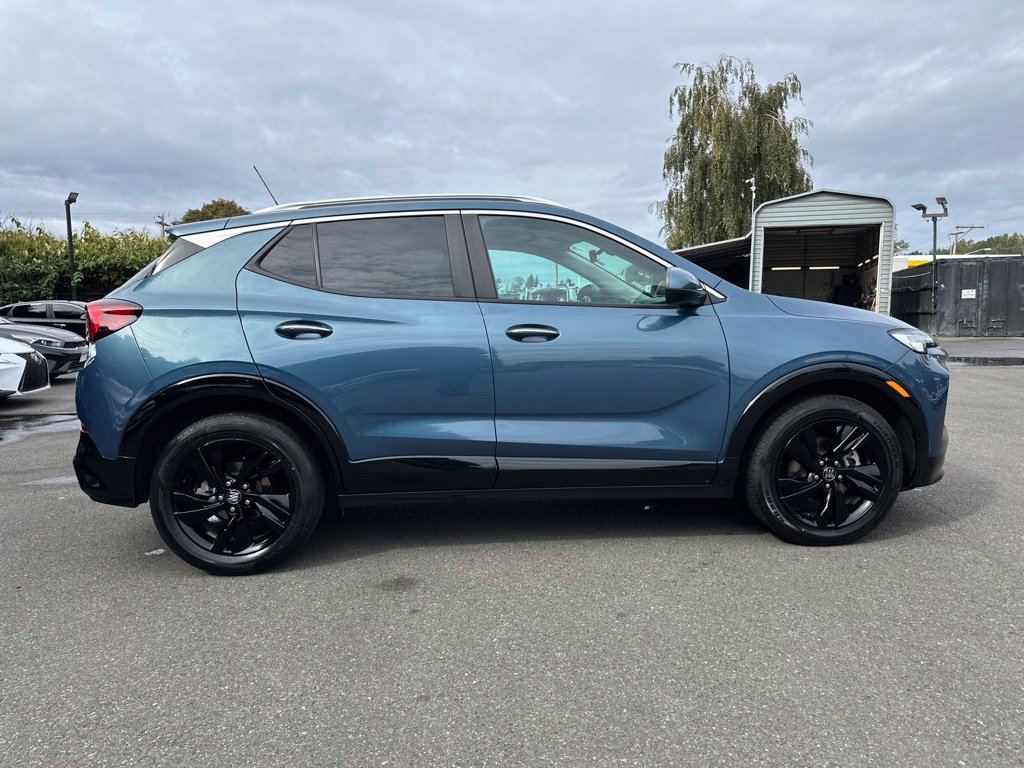 Used 2024 Buick Encore GX Sport Touring FWD image 7