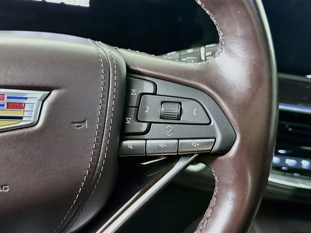 Used 2022 Cadillac Escalade Sport Platinum w/ LPO, ONYX Package AWD/4WD image 12