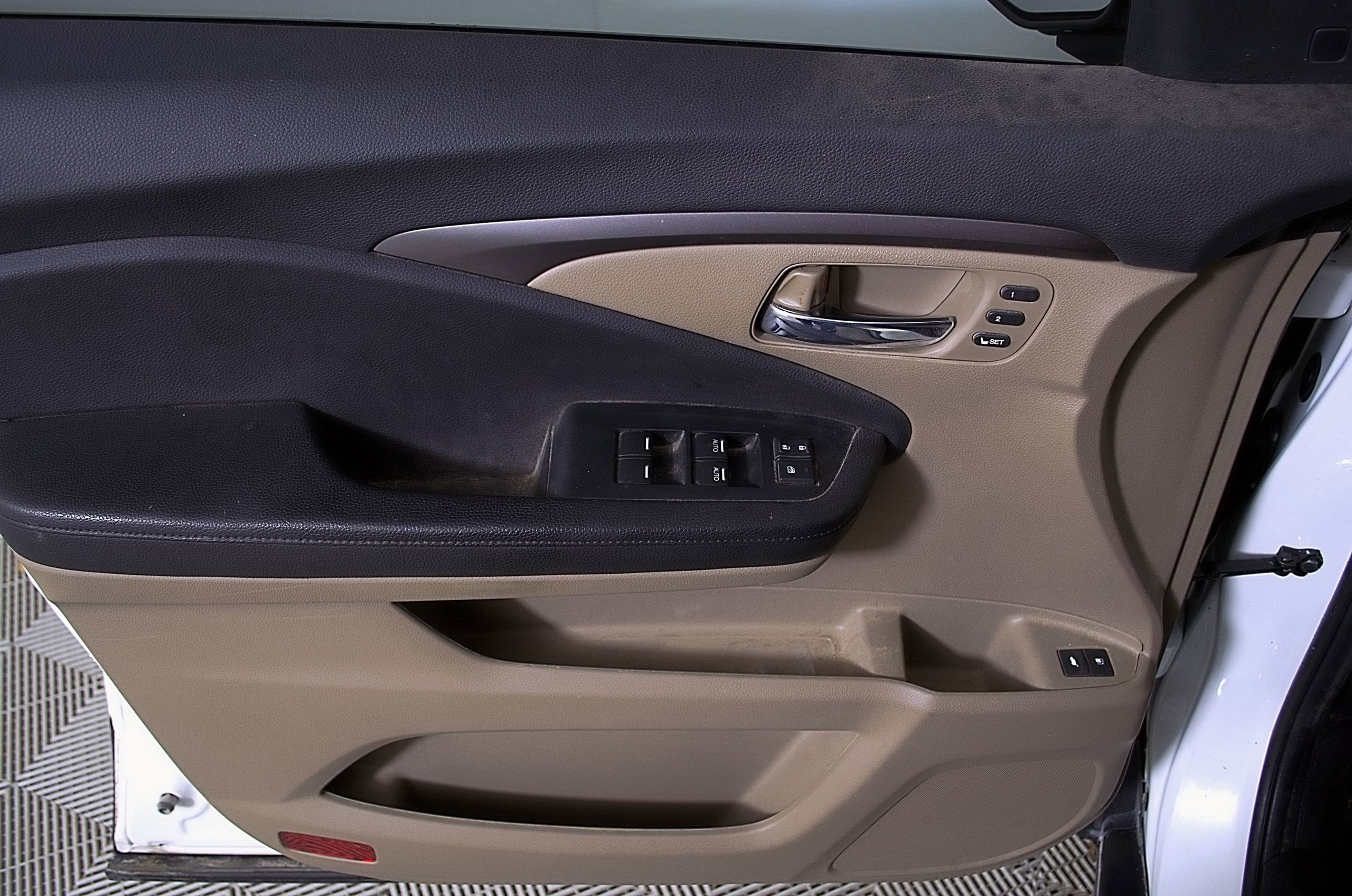 Used 2021 Honda Pilot EX-L image 16