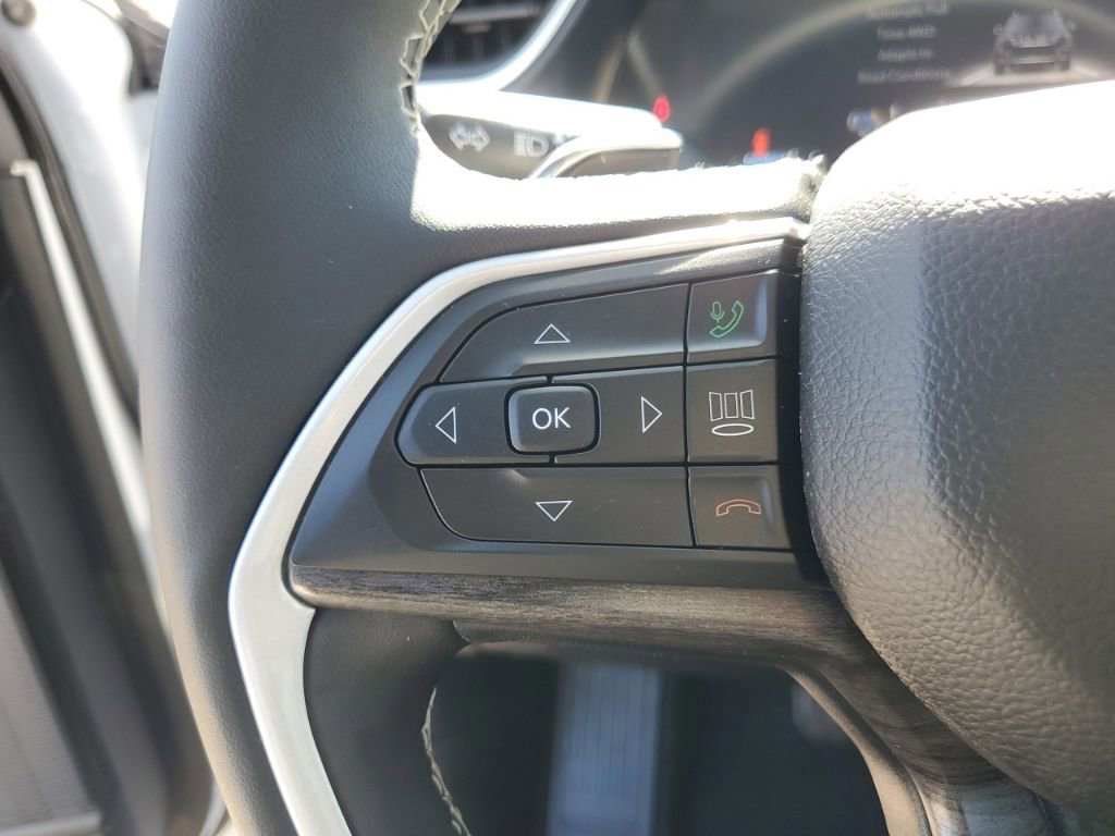 Used 2023 Jeep Grand Cherokee Limited image 15