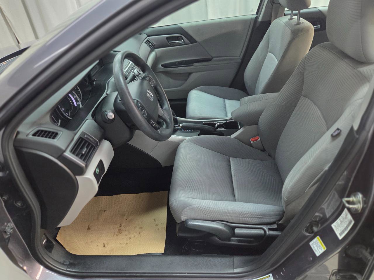 Used 2015 Honda Accord LX image 14