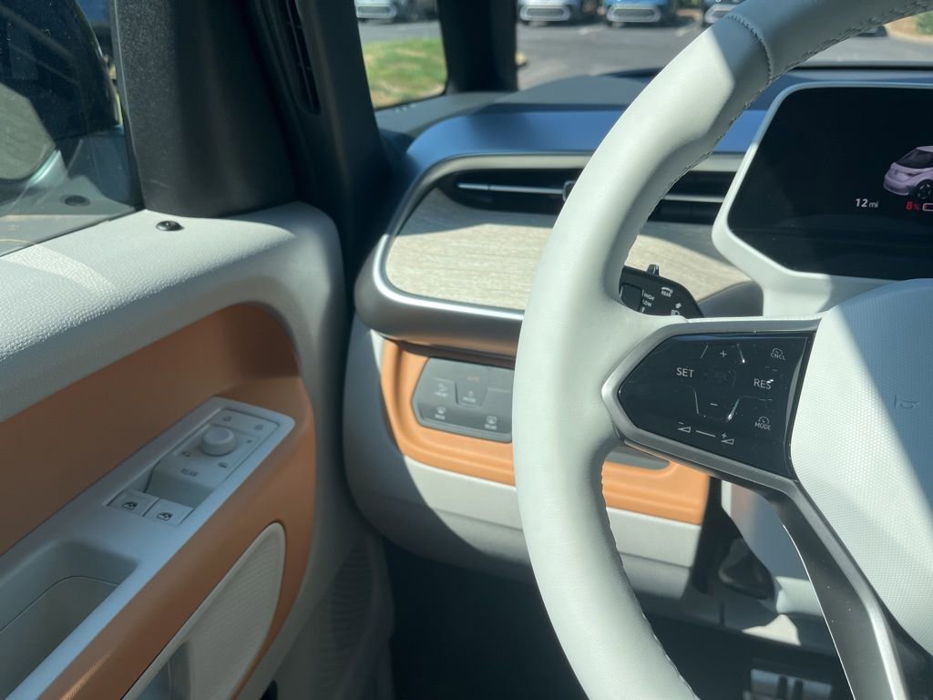 New 2025 Volkswagen ID. Buzz 1st Edition image 18