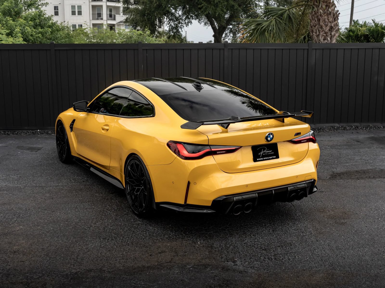 Used 2022 BMW M4 xDrive Competition w/ M Carbon Exterior Package AWD/4WD image 29