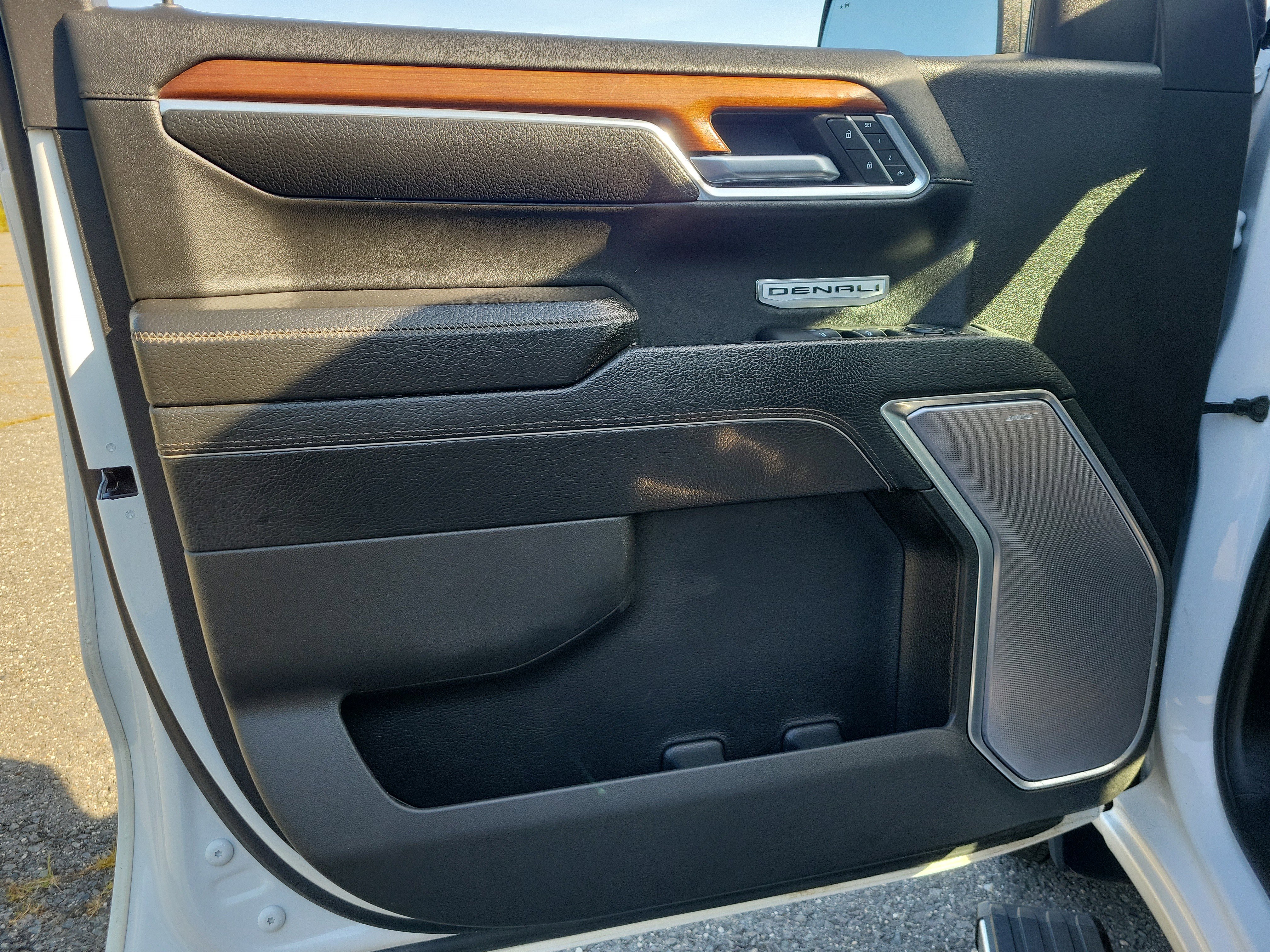 Used 2023 GMC Sierra 1500 Denali w/ Denali Reserve Package image 15