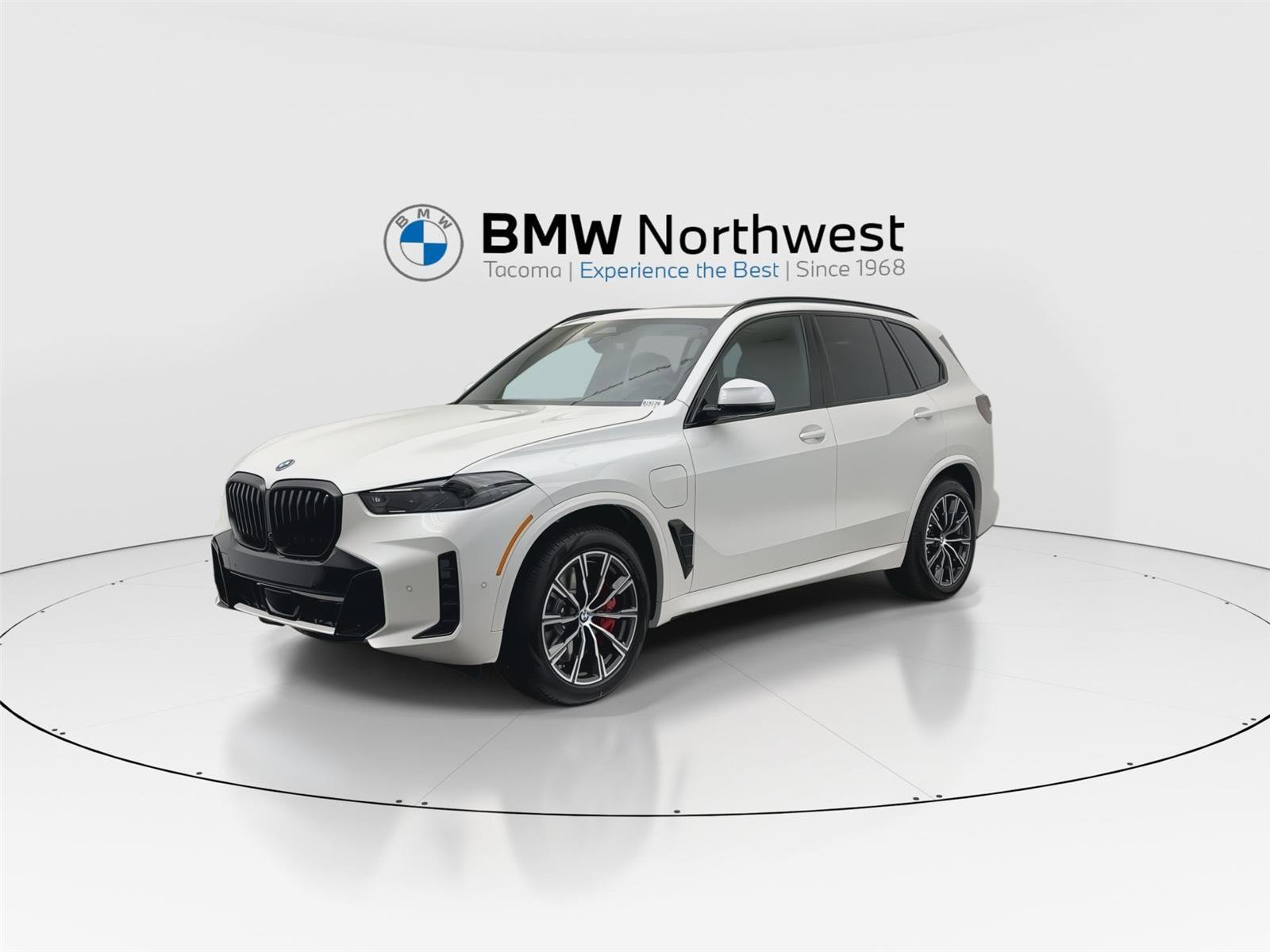 New 2026 BMW X5 xDrive50e w/ Executive Package image 9