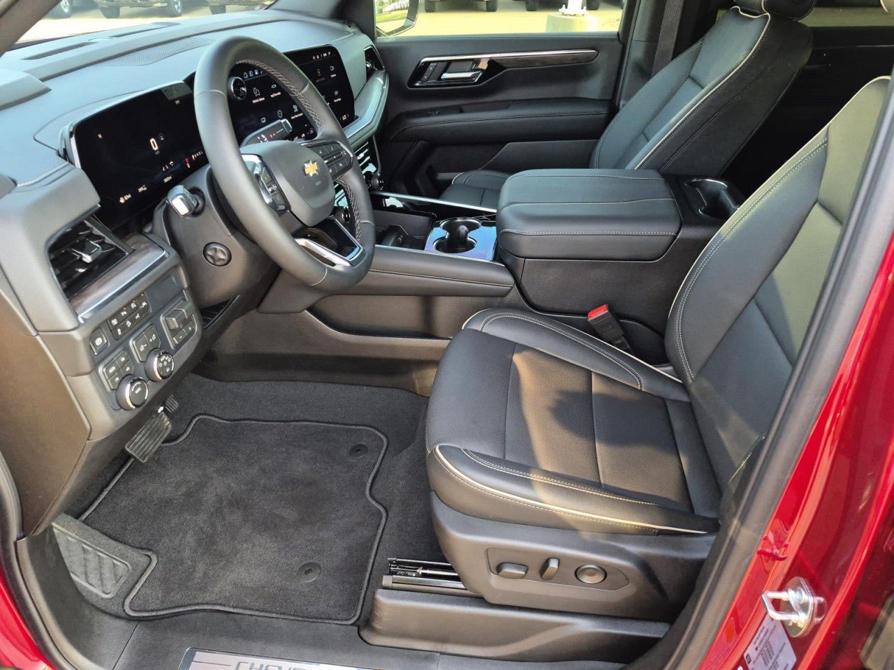 Certified 2026 Chevrolet Tahoe Premier w/ Sun And Tow Package AWD/4WD image 11