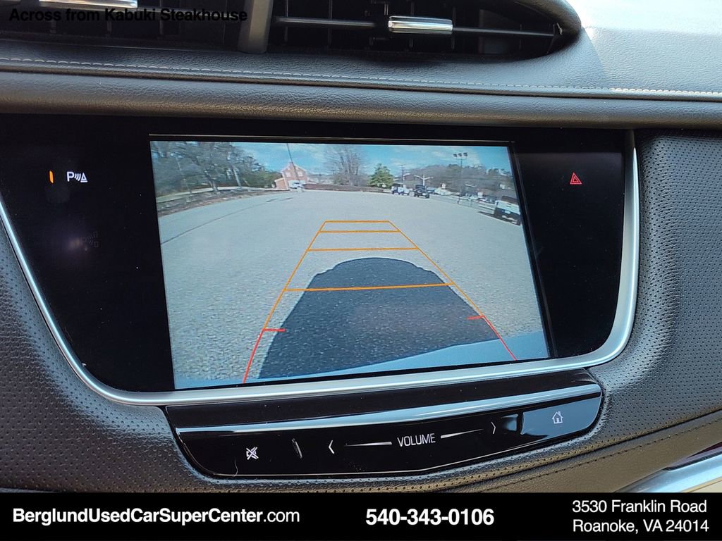 Used 2017 Cadillac XT5 Luxury w/ Driver Awareness Package image 24