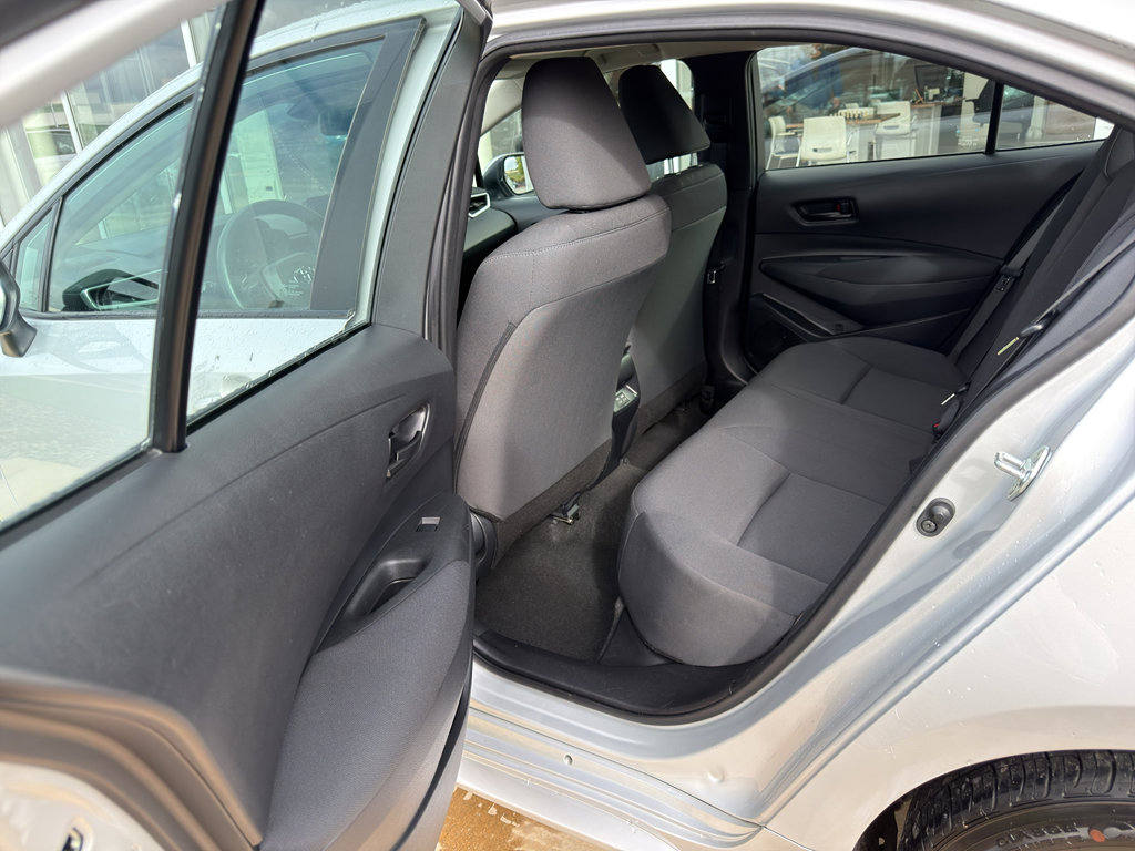 Used 2023 Toyota Corolla LE image 14