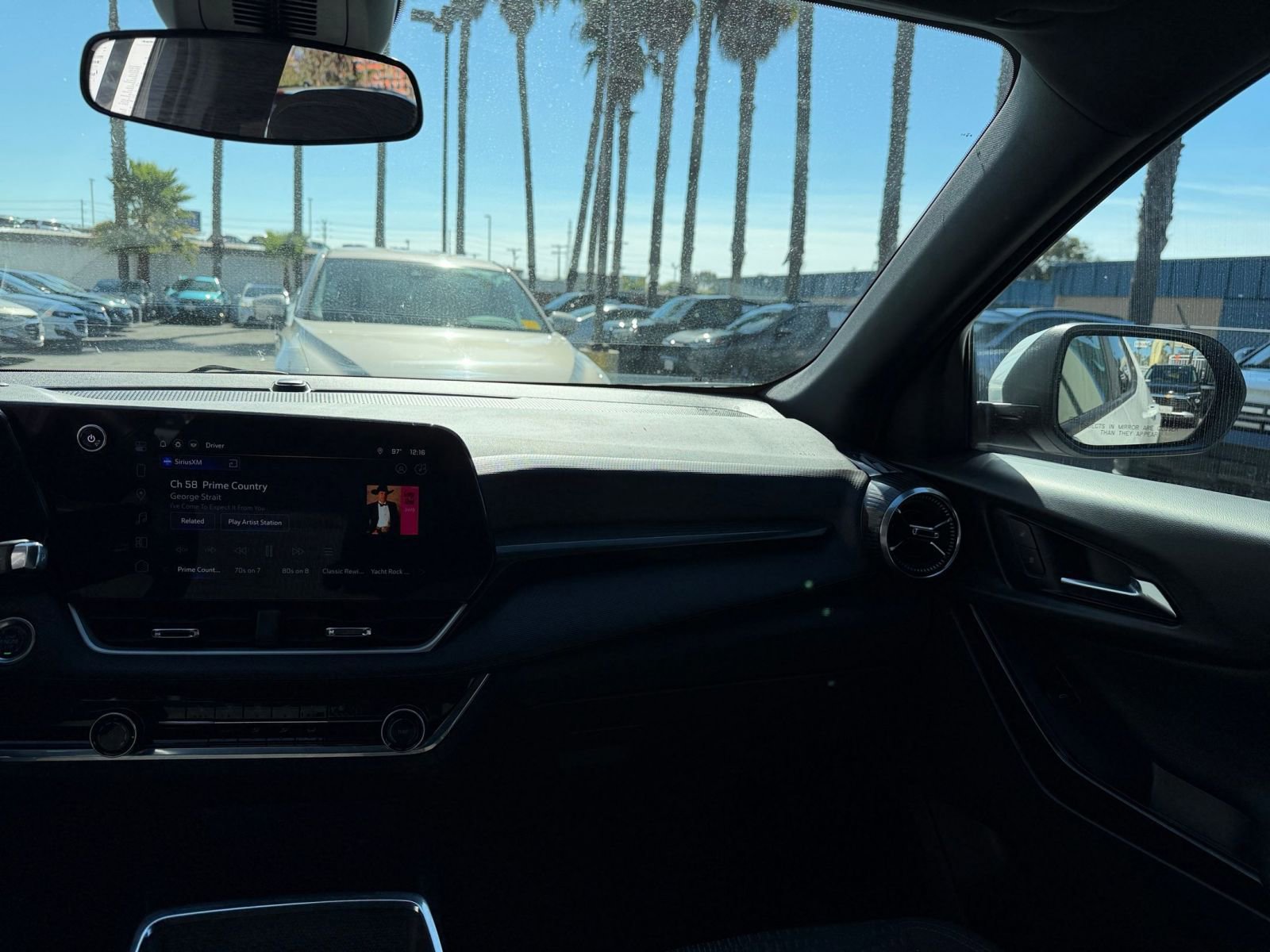 Used 2025 Chevrolet Equinox LT image 34