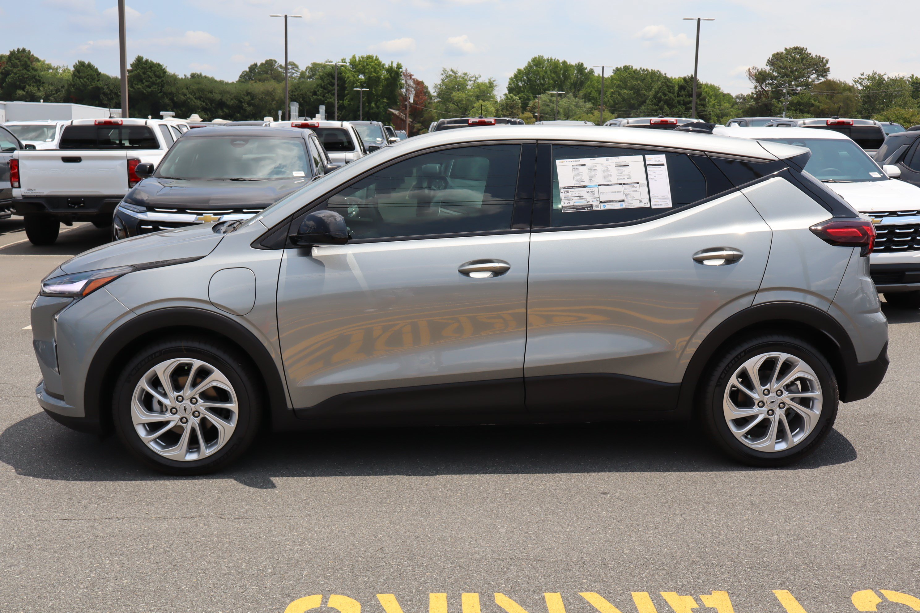 New 2027 Chevrolet Bolt LT w/ LPO, All-Weather Package FWD image 6