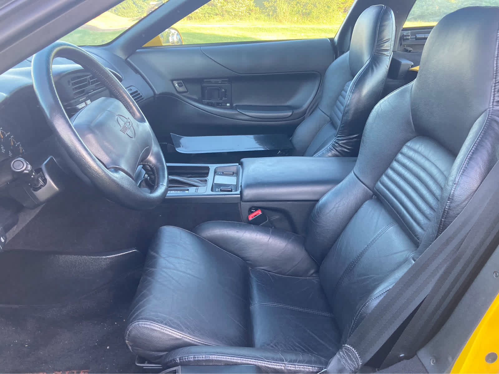 Used 1995 Chevrolet Corvette Coupe RWD image 4