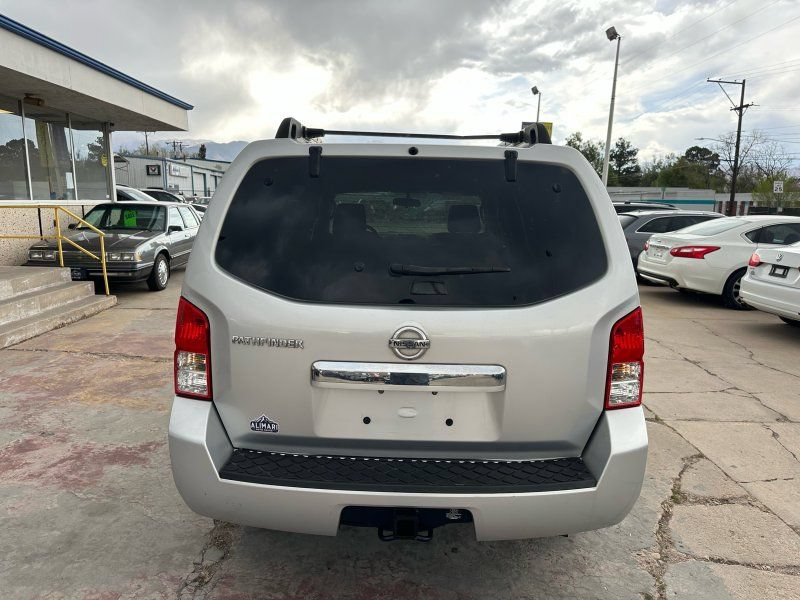 Used 2011 Nissan Pathfinder S AWD/4WD image 6