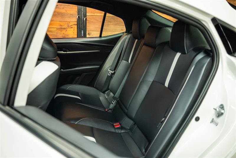 Used 2025 Toyota Camry SE w/ Multimedia Upgrade Package FWD image 10