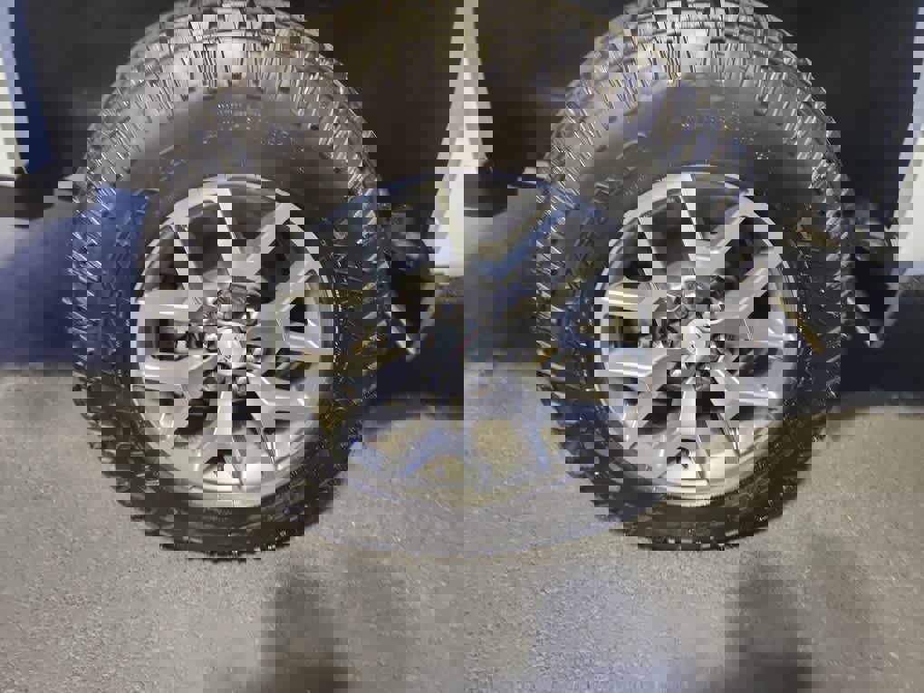 Used 2022 GMC Canyon AT4 w/ Trailering Package image 9