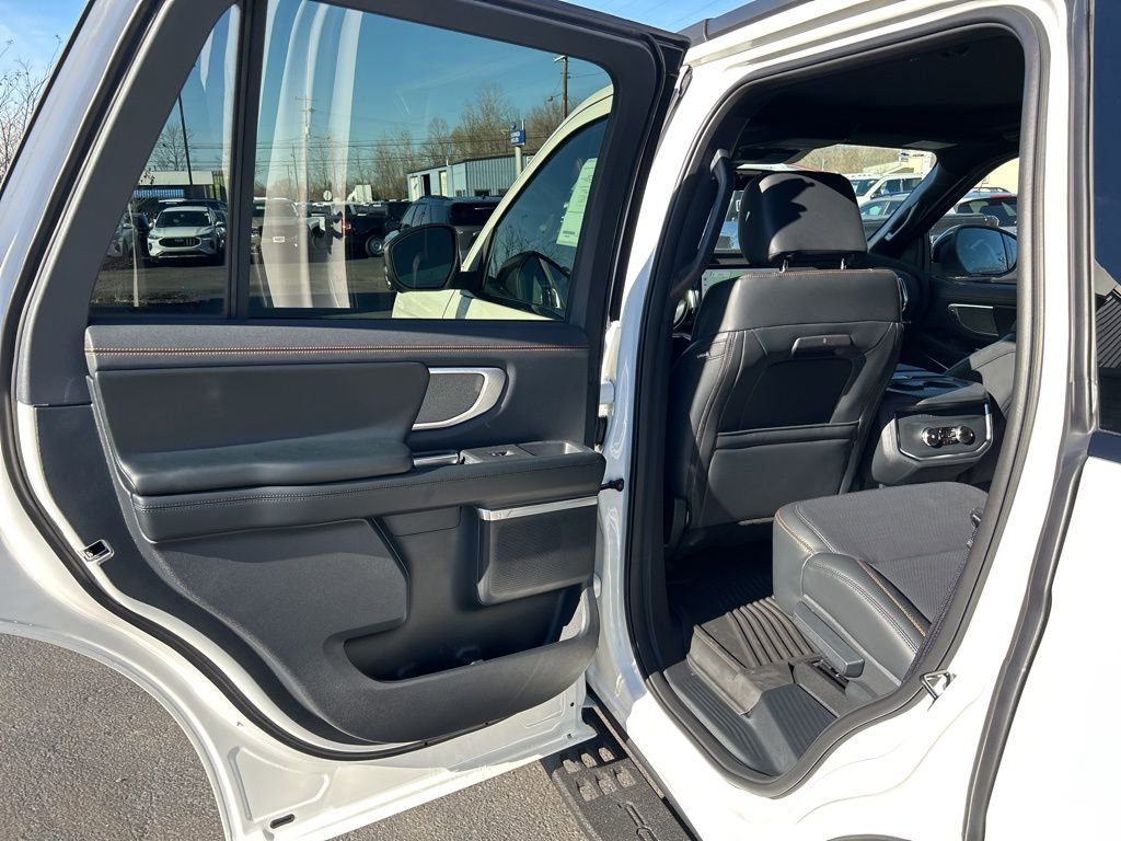 New 2025 Ford Expedition Tremor image 32
