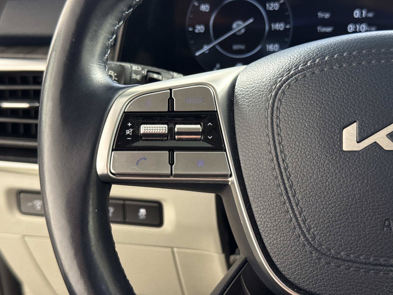 Used 2023 Kia Telluride SX AWD/4WD image 32