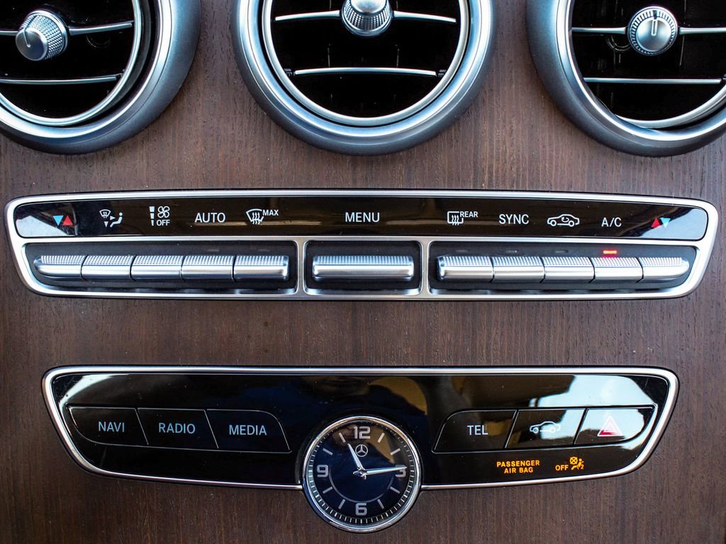 Used 2021 Mercedes-Benz C 300 4MATIC Sedan image 24