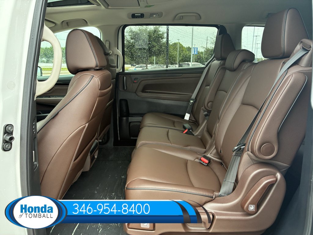 New 2026 Honda Odyssey Touring image 13