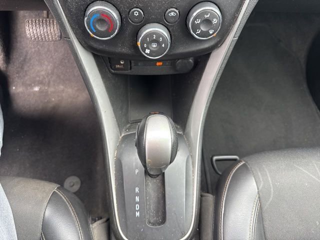 Used 2018 Chevrolet Trax LT w/ LT Convenience Package FWD image 15