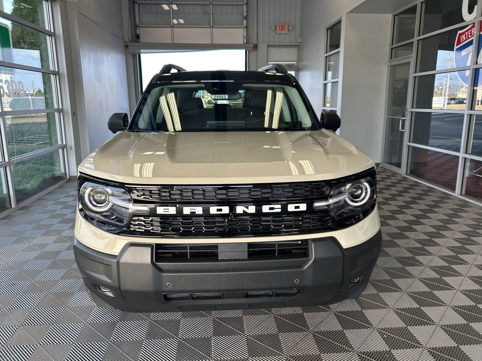 New 2025 Ford Bronco Sport Outer Banks w/ Outer Banks Tech Package+ image 2