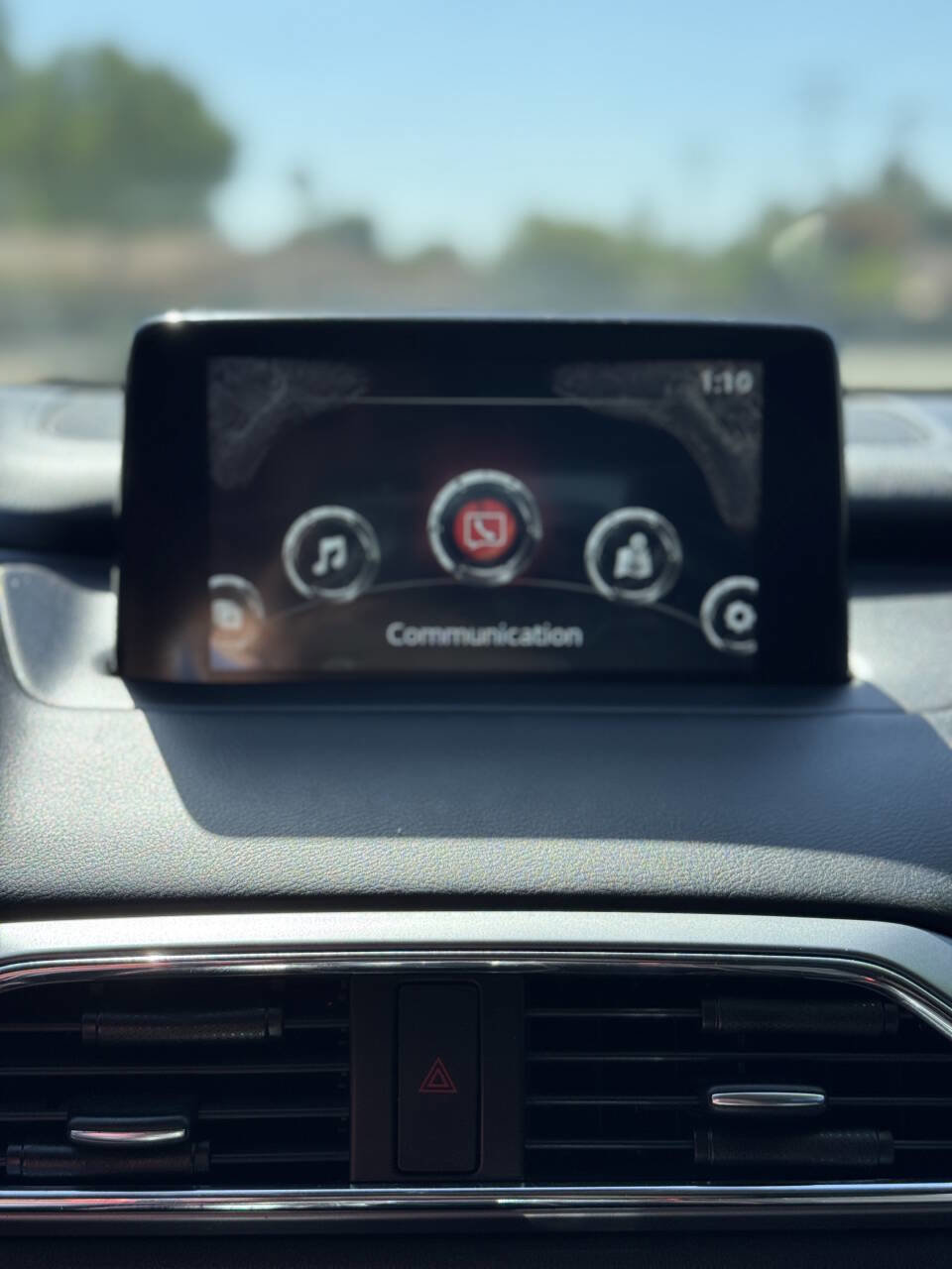 Used 2018 MAZDA CX-9 Touring w/ Touring Premium Package FWD image 23