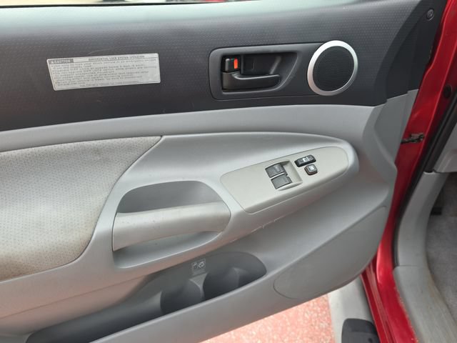 Used 2005 Toyota Tacoma 4x4 Access Cab image 12