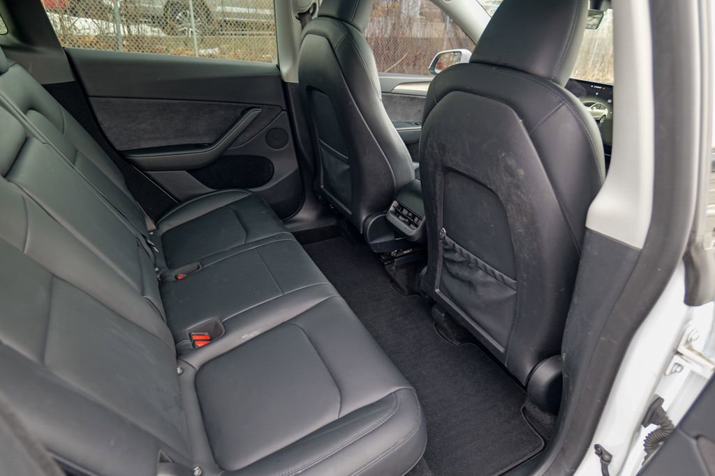 Used 2024 Tesla Model Y Long Range image 29