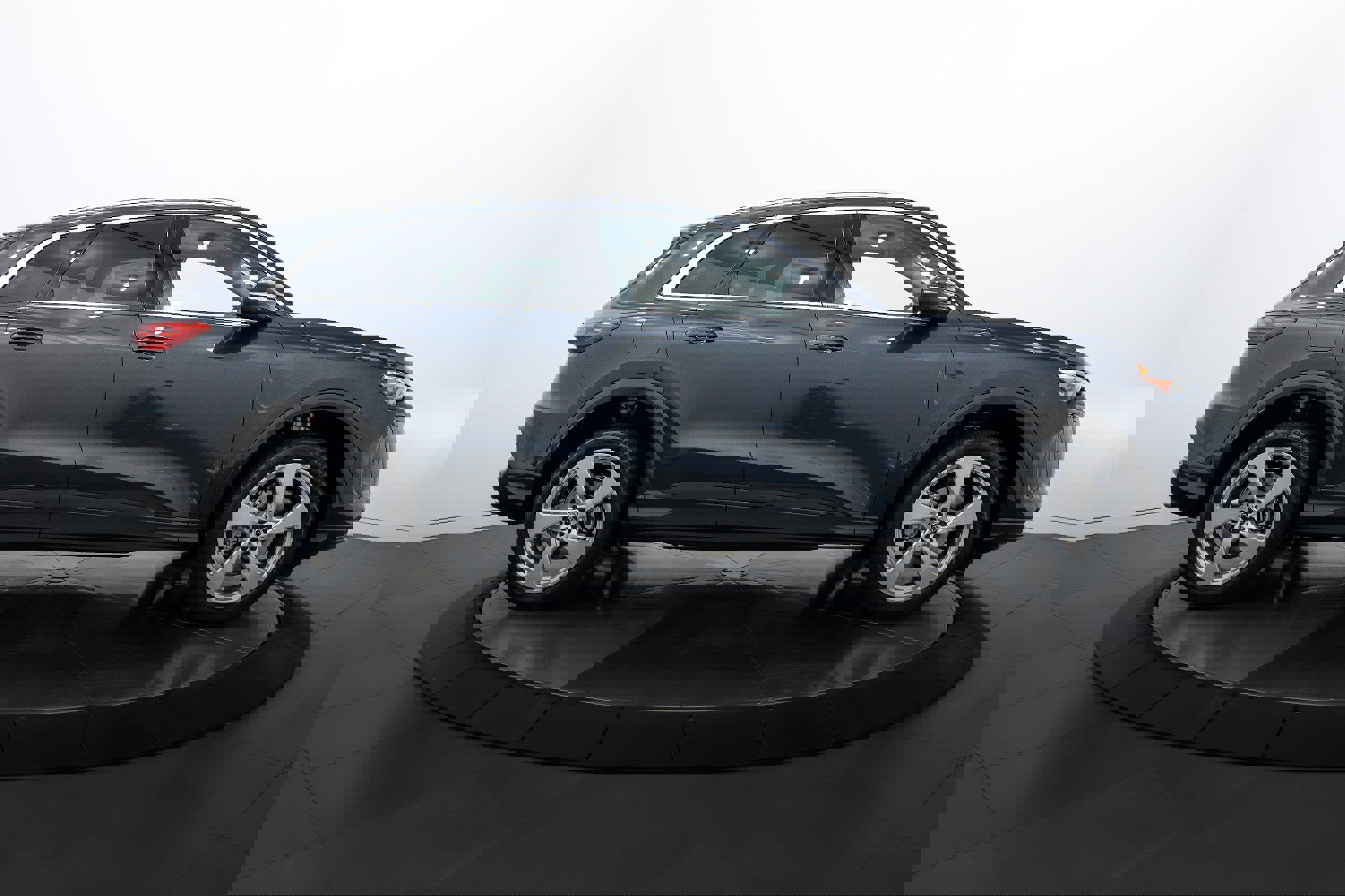 New 2025 Audi Q5 2.0T Premium Plus image 3