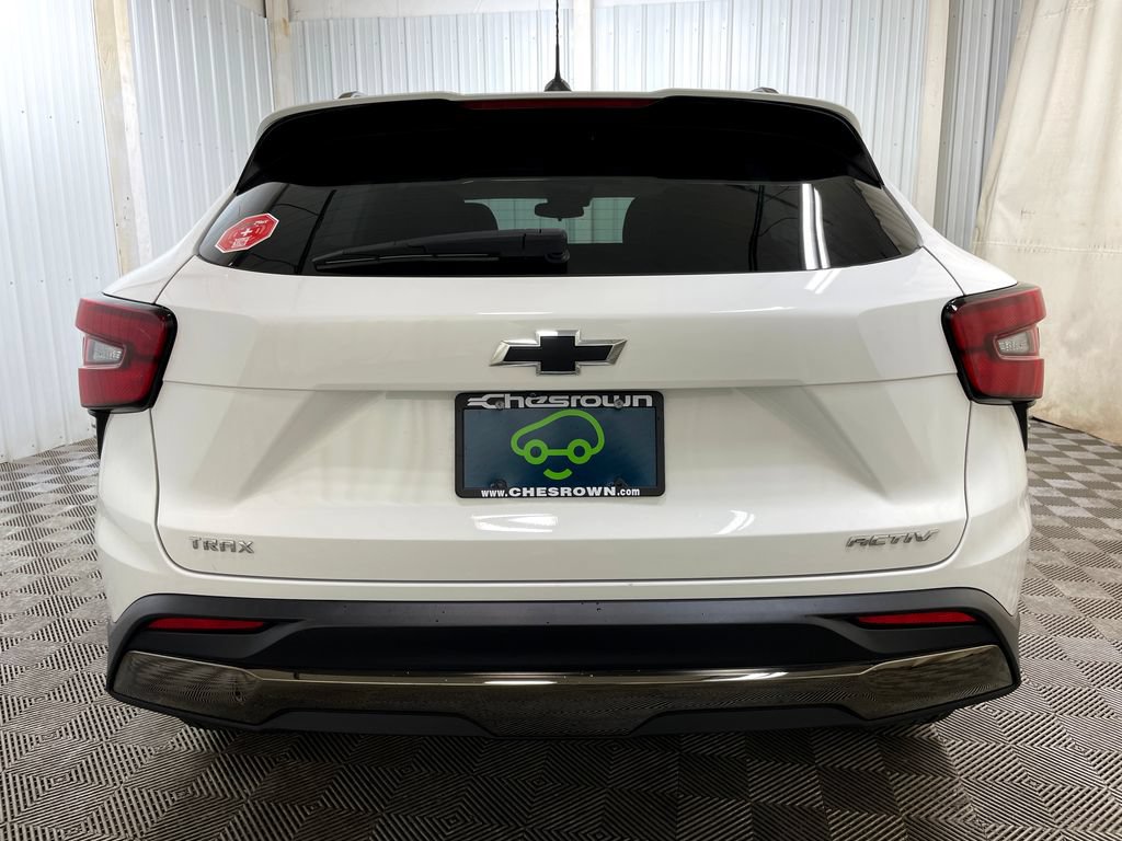 Certified 2024 Chevrolet Trax ACTIV w/ Sunroof Package FWD image 17