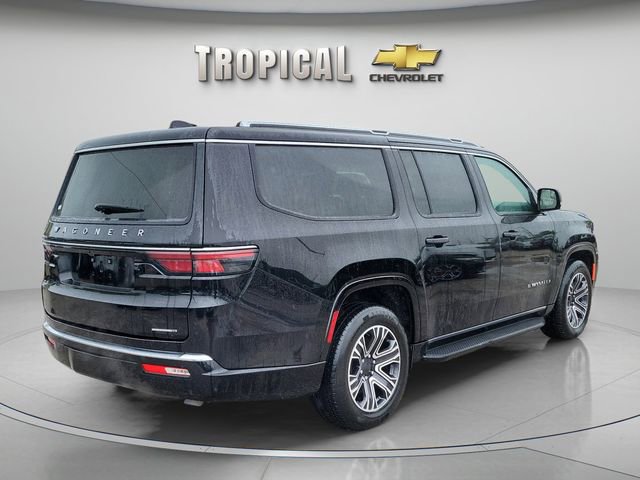 Used 2024 Jeep Wagoneer L Series II w/ Flexible Seating Group image 3