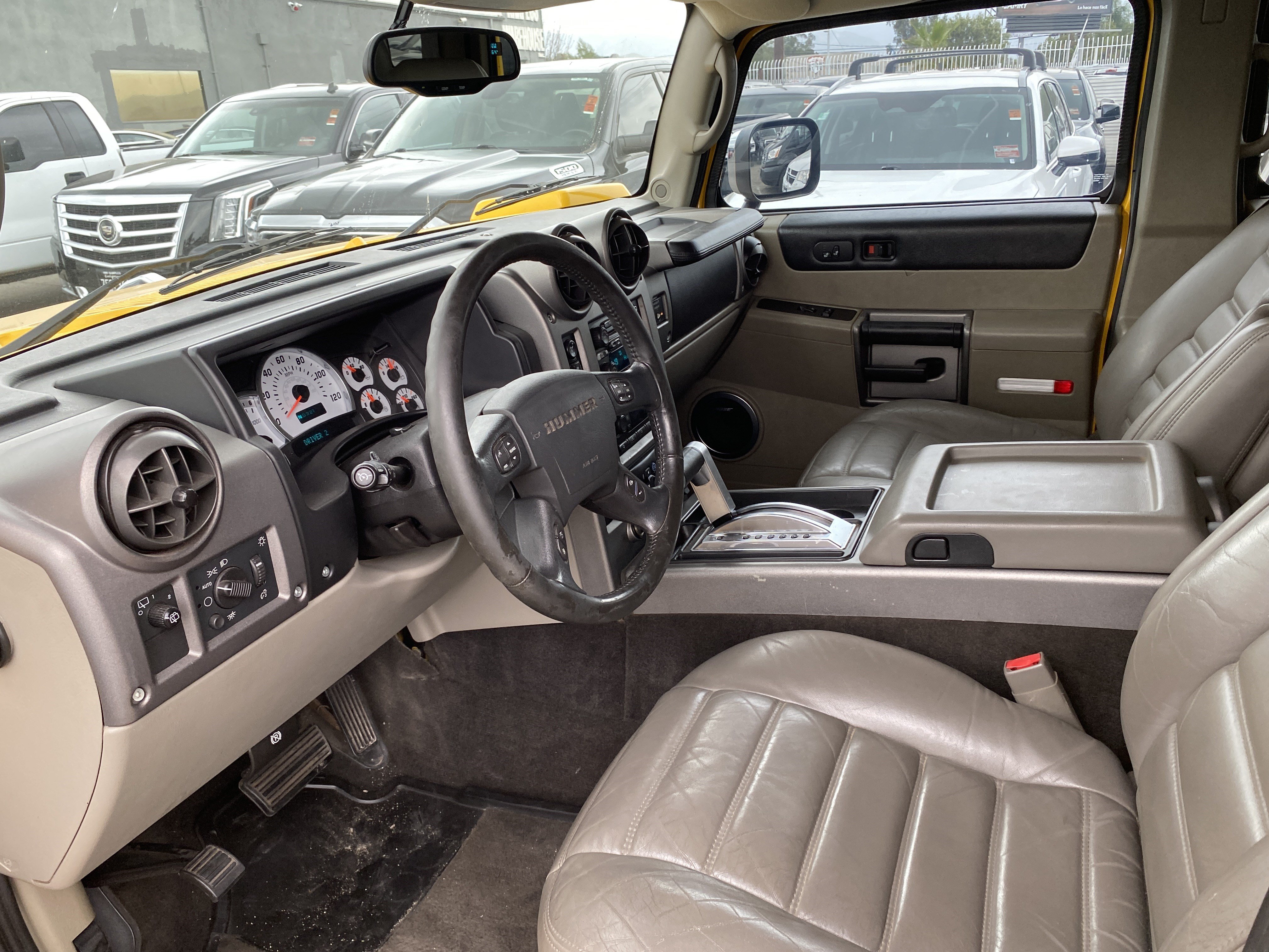 Used 2003 HUMMER H2 w/ Preferred Equipment Group AWD/4WD image 11