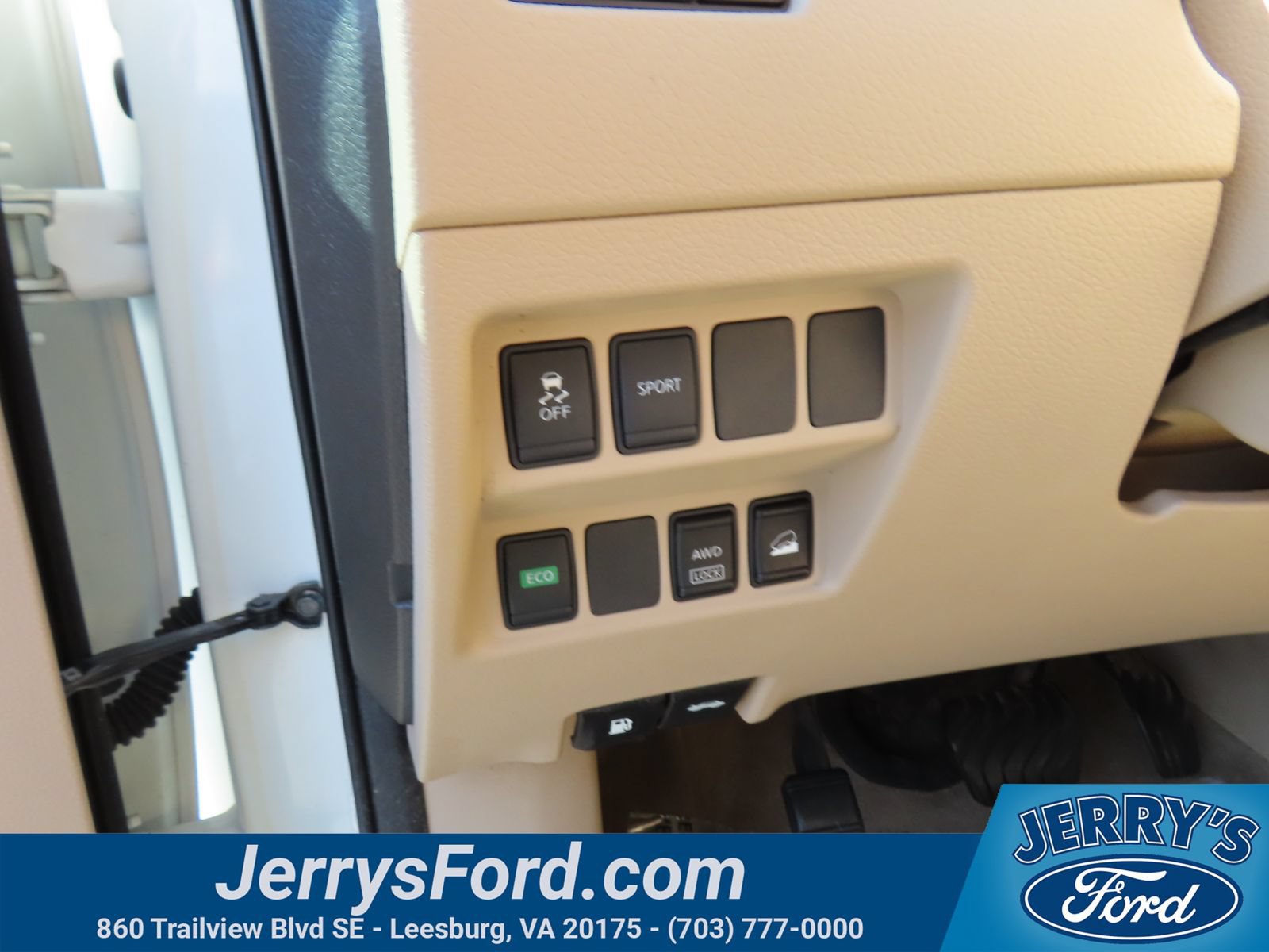 Used 2015 Nissan Rogue S AWD/4WD image 13