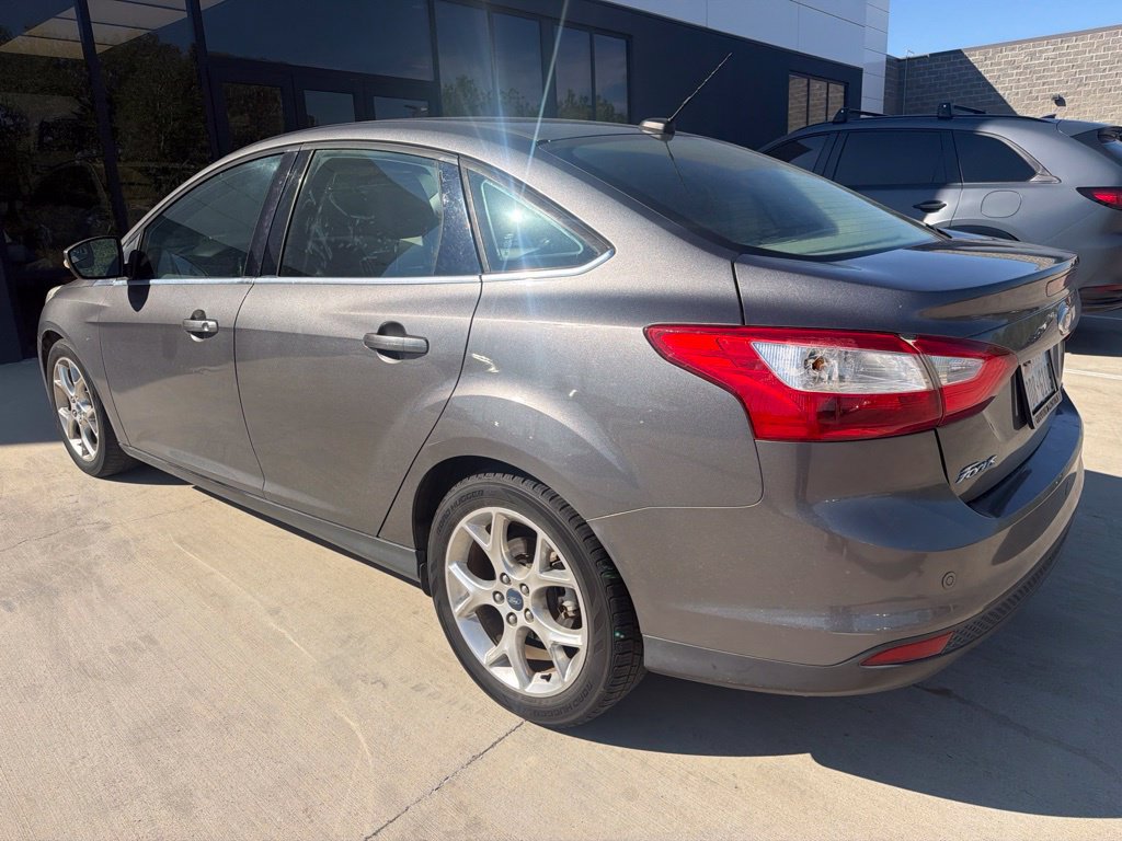Used 2012 Ford Focus SEL FWD image 10