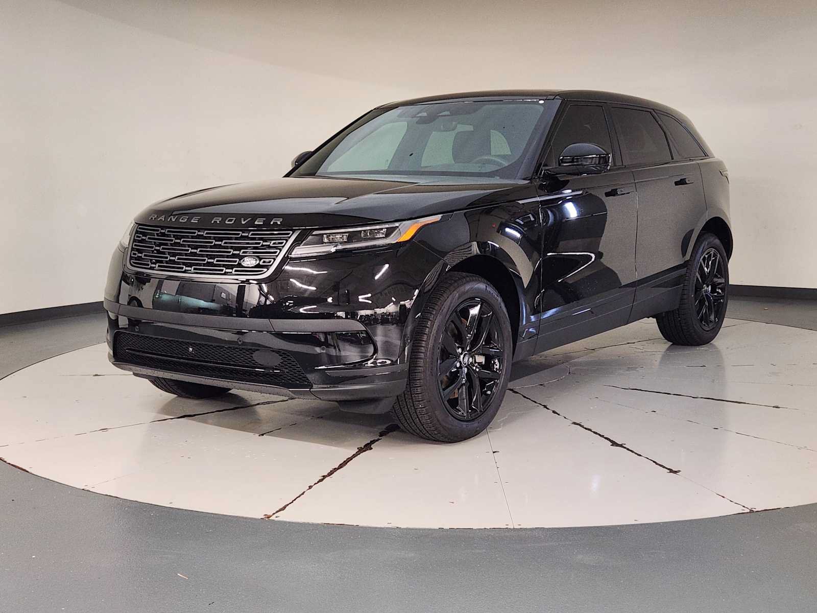 Used 2026 Land Rover Range Rover Velar S AWD/4WD image 1