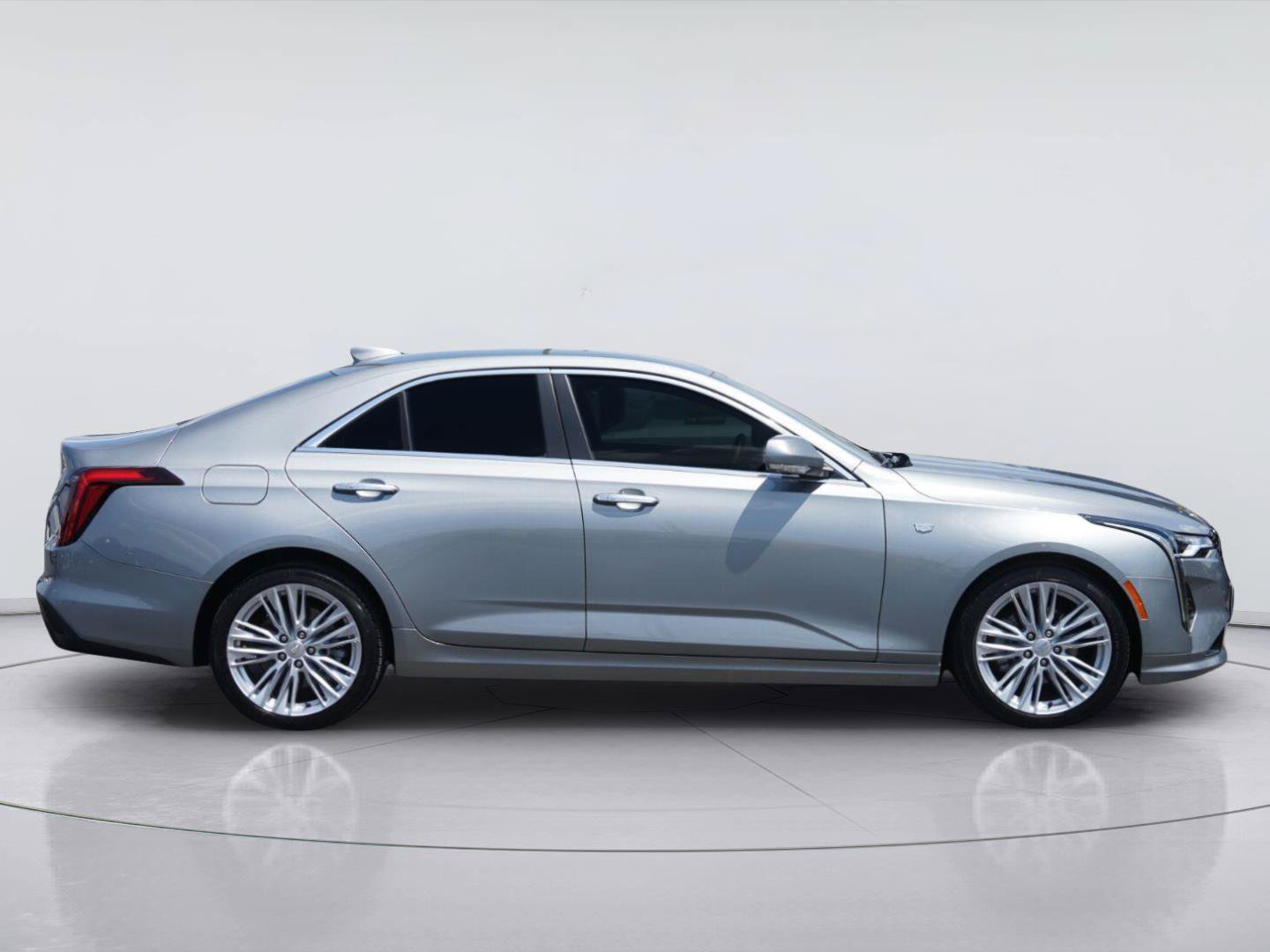 Used 2025 Cadillac CT4 Premium Luxury w/ Technology Package RWD image 5