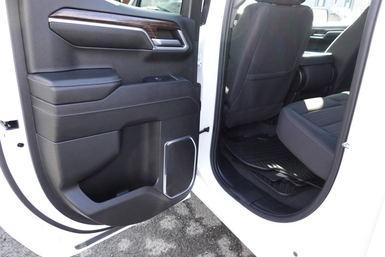 Used 2023 GMC Sierra 1500 Elevation AWD/4WD image 19