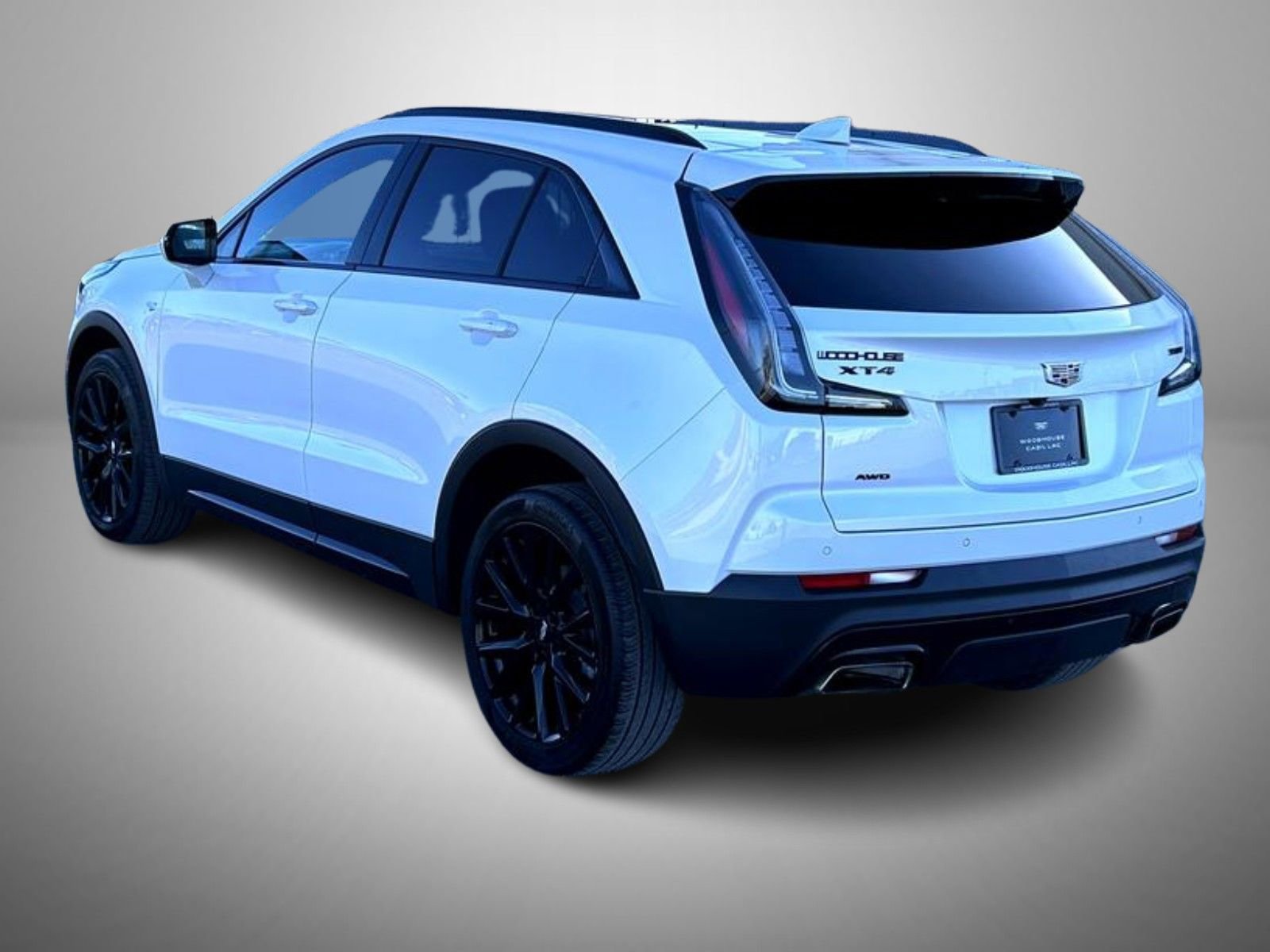 Used 2023 Cadillac XT4 Sport w/ Cold Weather Package image 7