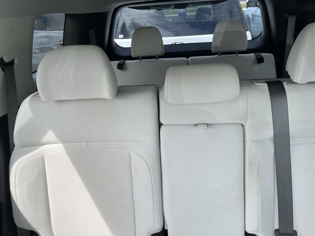 Used 2025 Hyundai Santa Fe SE AWD/4WD image 22